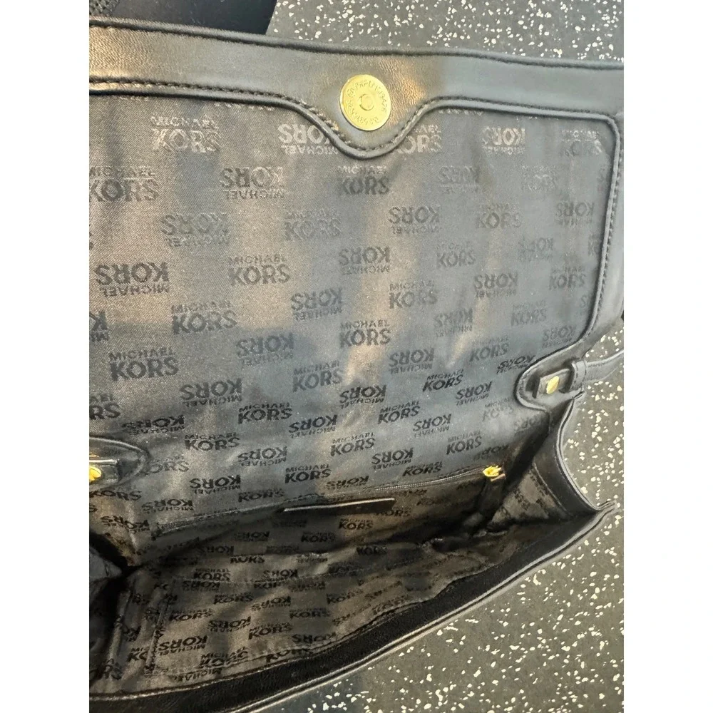 Michael Kors Black Leather Shoulder Bag Gold Interlocking Ring Detail Clutch - Picture 5 of 10